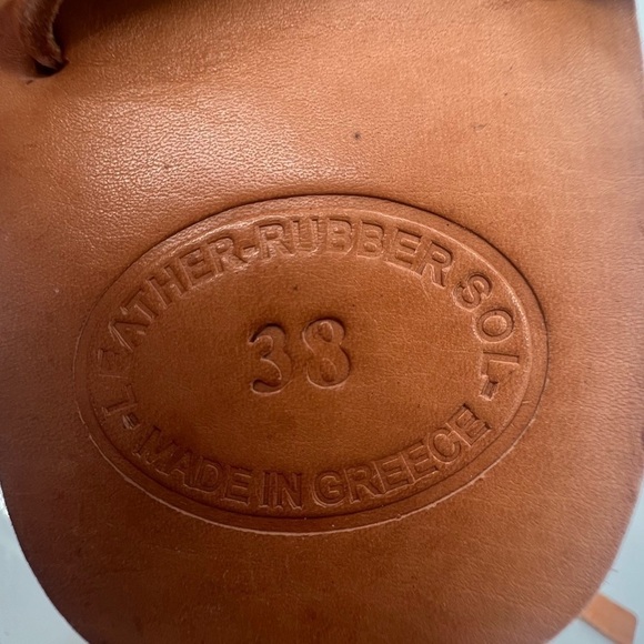 Faux Pearl Adjustable Strap Brown Adjustable Ankle Strap Sandals Size 38 Women's - Picture 2 of 9